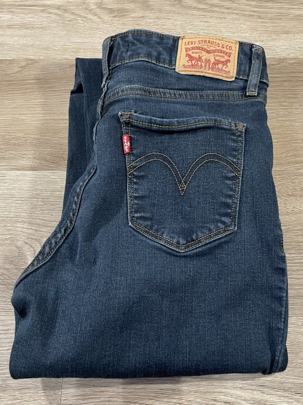 Women's Mid Rise Skinny Jeans Size 27